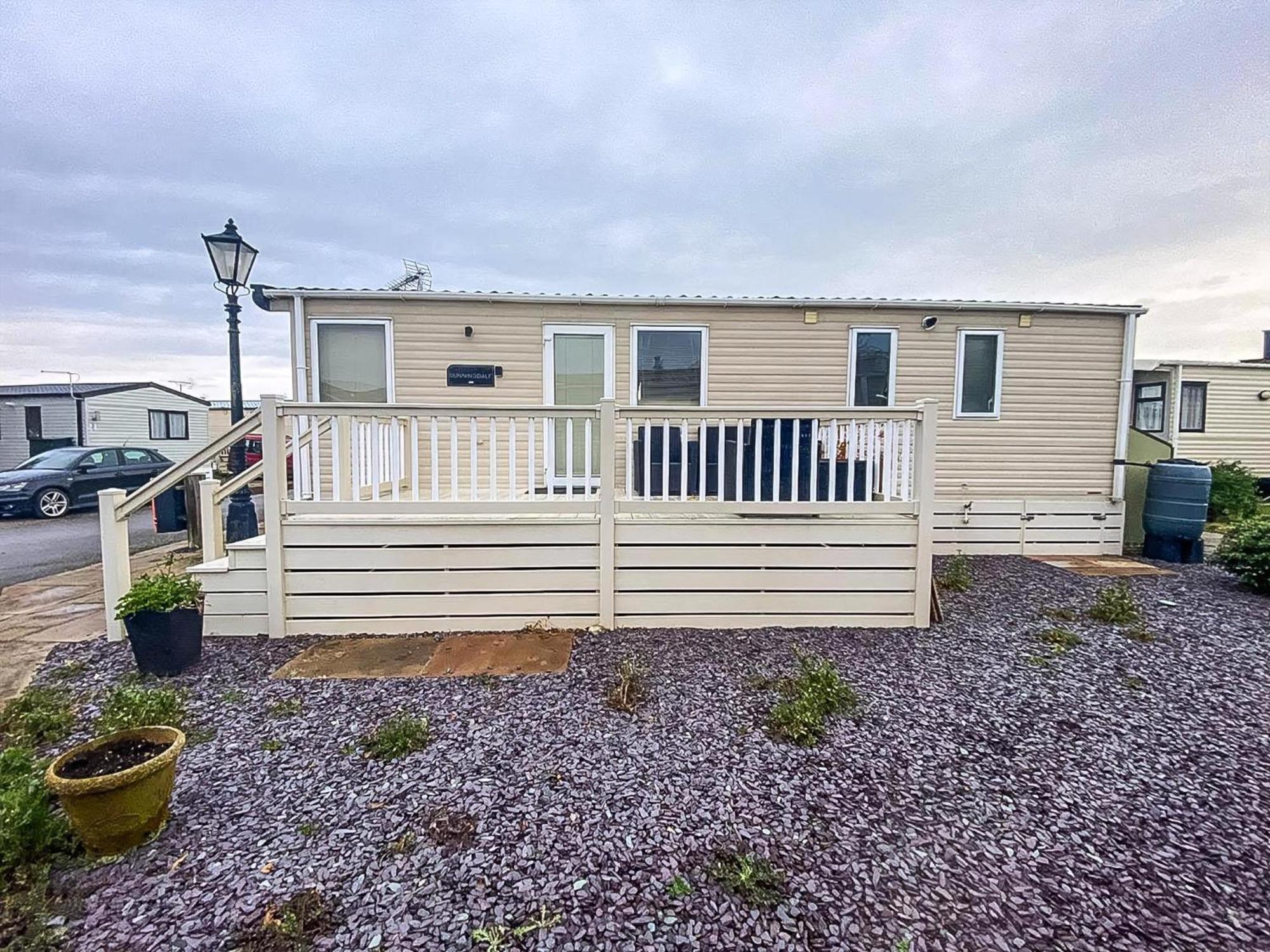 Lovely 6 Berth Caravan With Decking And Wifi In Kent, Ref 47017C Hotell Whitstable Eksteriør bilde